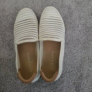 Women's slip-on flats